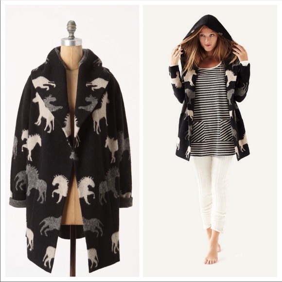 Anthropologie Sweaters - Anthropologie Field of Flowers Dressage Cardigan M